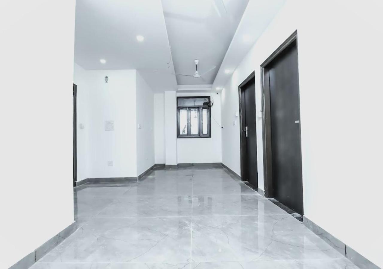 Hotel Keshew International Yeni Delhi Dış mekan fotoğraf