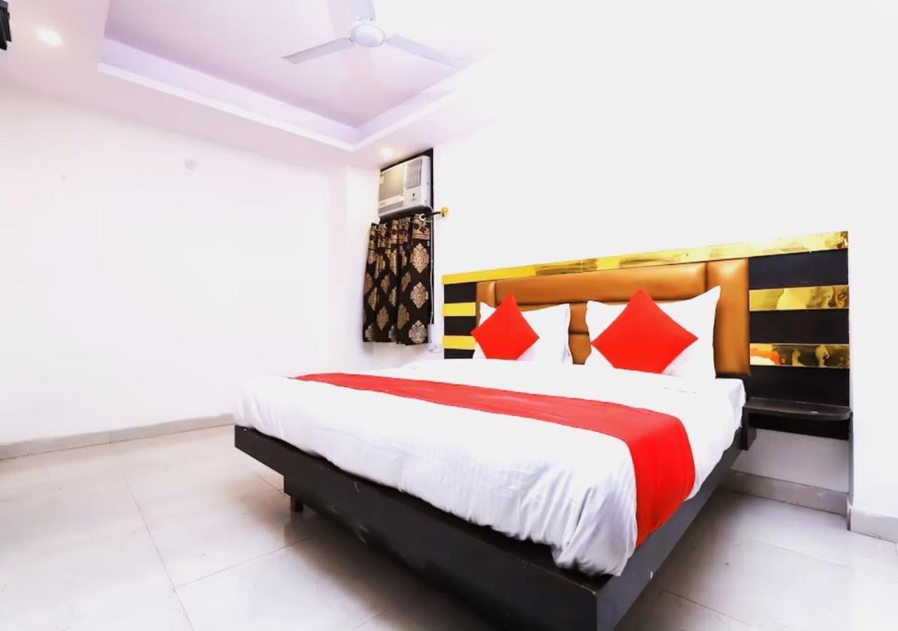 Hotel Keshew International Yeni Delhi Dış mekan fotoğraf